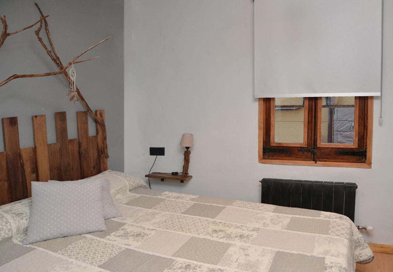 דירות לה פובלה דה לילט Piso Rustico-Moderno 6 Plazas - Pobla De Lillet מראה חיצוני תמונה